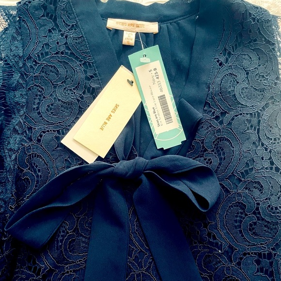 NWT Skies Are Blue Navy Kirt Scallop Trim Lace Blouse (Small) - Picture 2 of 4